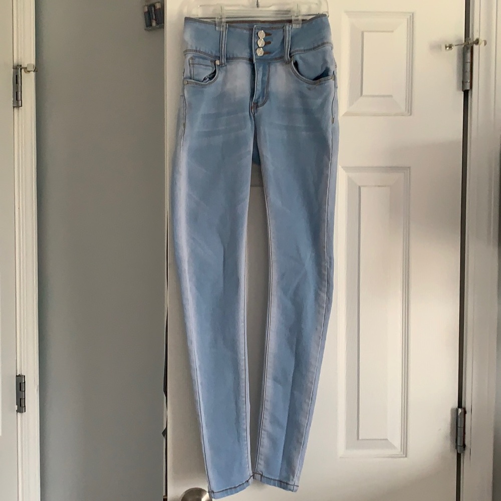 Brand Bamboo, light wash jeans, size 1/2